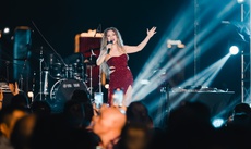 Du thuyền Ambassador 4 tiếng