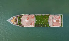 Nhà hàng/khu ăn uống khác tại Swan Cruises Halong