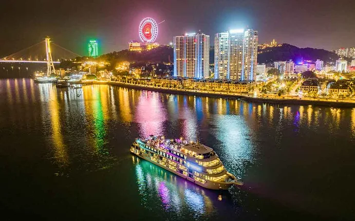 Du thuyền Ambassador 4 tiếng