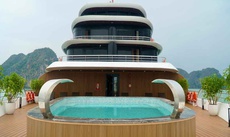 Du thuyền Halora Nova