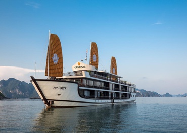 Du thuyền Genesis Luxury Regal