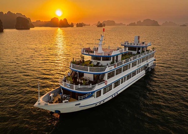 Du thuyền Swan Hạ Long
