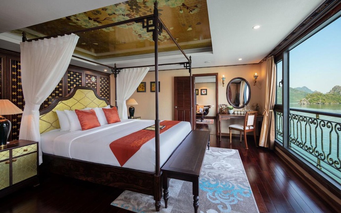 Du thuyền Indochine