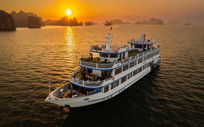 Du thuyền Swan Hạ Long