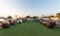 Du thuyền Amanda Hạ Long