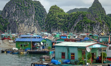 Làng chài Cửa Vạn- điểm đến không thể bỏ qua khi du lịch Hạ Long