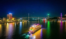 Du thuyền Luna 4 tiếng