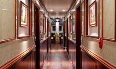 Du thuyền Swan Hạ Long