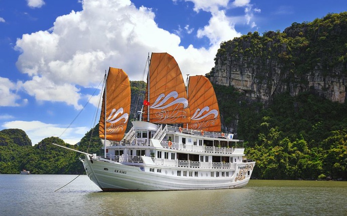 Du thuyền Paradise Peak