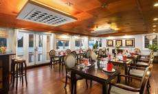 Nhà hàng/khu ăn uống khác tại Halong Majestic Legend Cruise