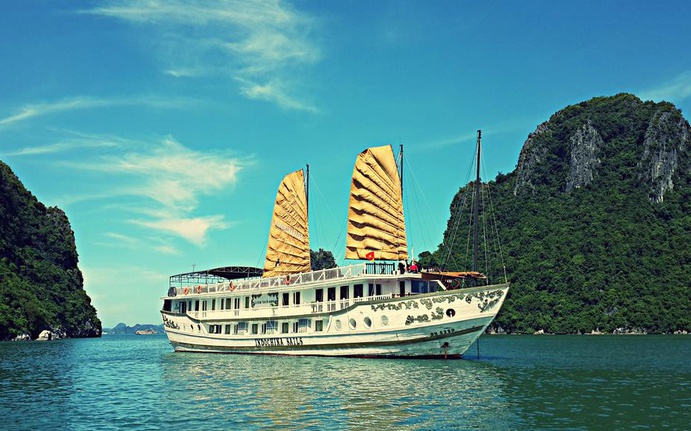 Du thuyền Indochina Sails